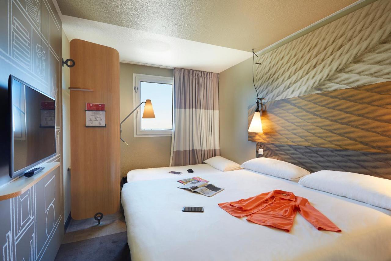 ibis Archamps Porte de Genève Buitenkant foto